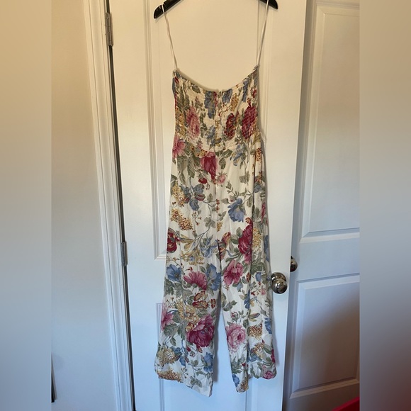 NWT strapless floral jumpsuit - Picture 2 of 5
